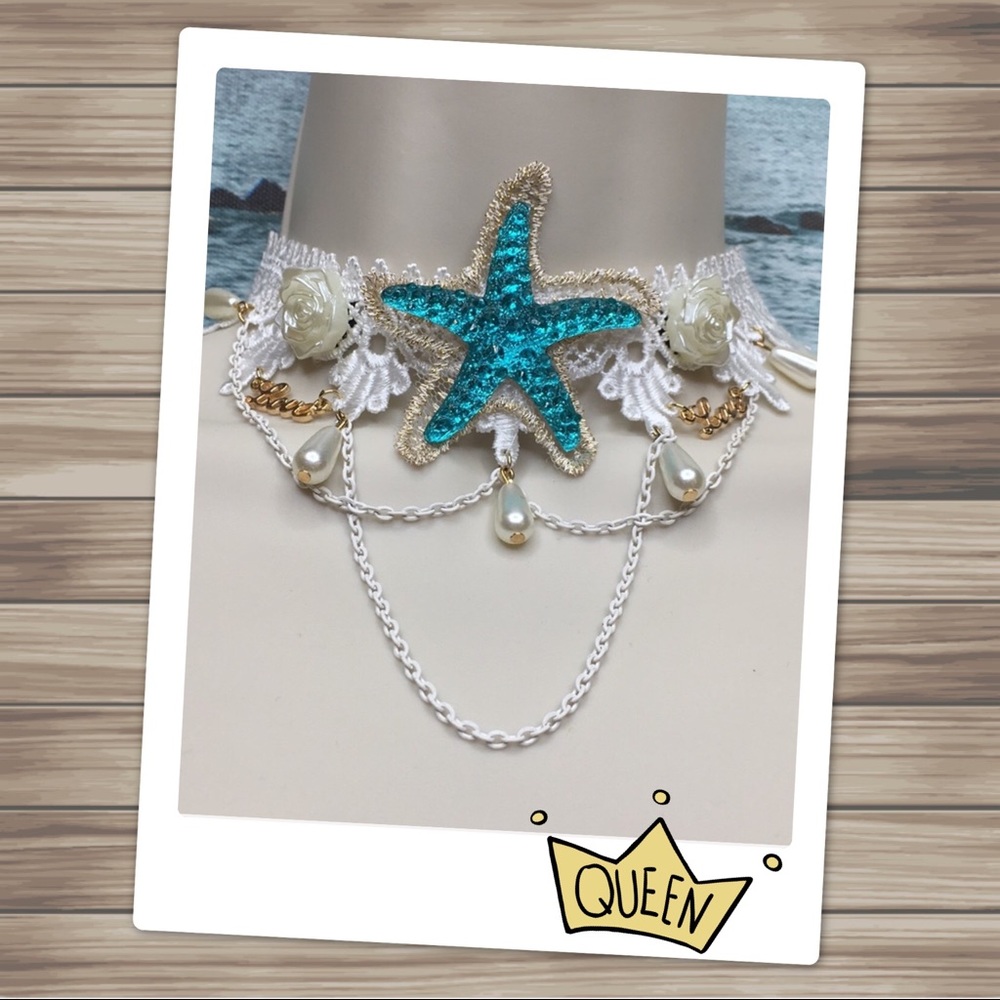 Starfish White Lace Necklace - Picture 3 of 8